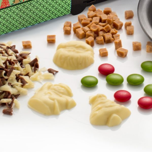 decorations included in the Christmas chocolate pizza kit