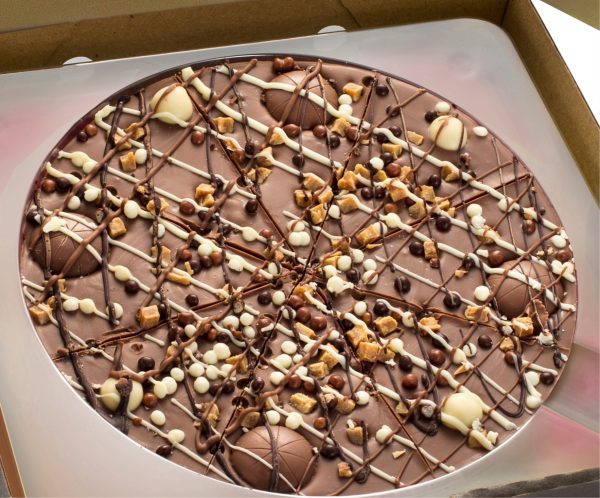 Irish cream 7 inch pizza close up in open box